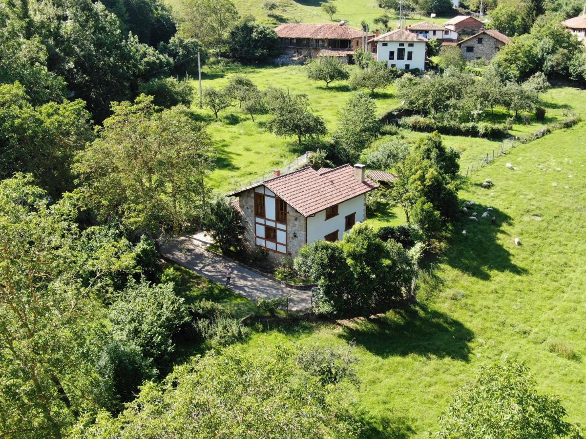 Casa El Vinadal Villa Arguebanes Exterior photo